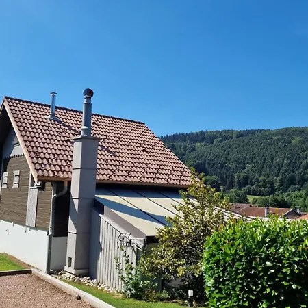 Le Domaine De La Repandise 木屋 *