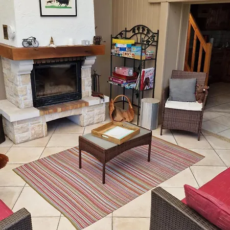 Chalet Le De La Repandise Laveline-du-Houx