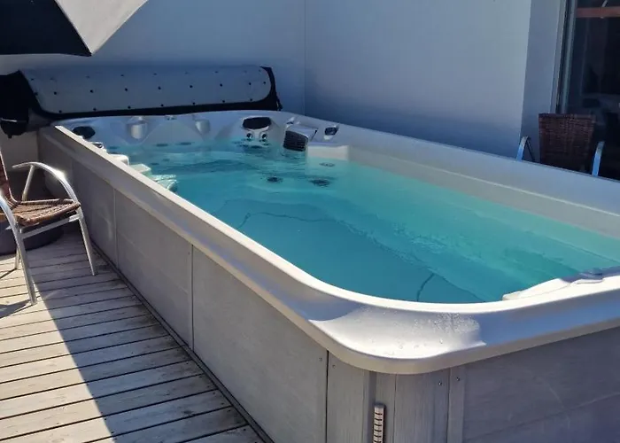 Le Domaine De La Répandise Chalet *