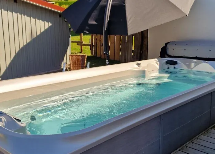 Le Domaine De La Répandise Chalet *